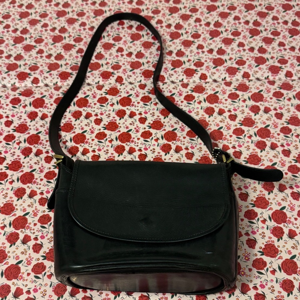 Vintage Coach Black Leather Flap Crossbody Bag Glove Tanned Cowhide‎